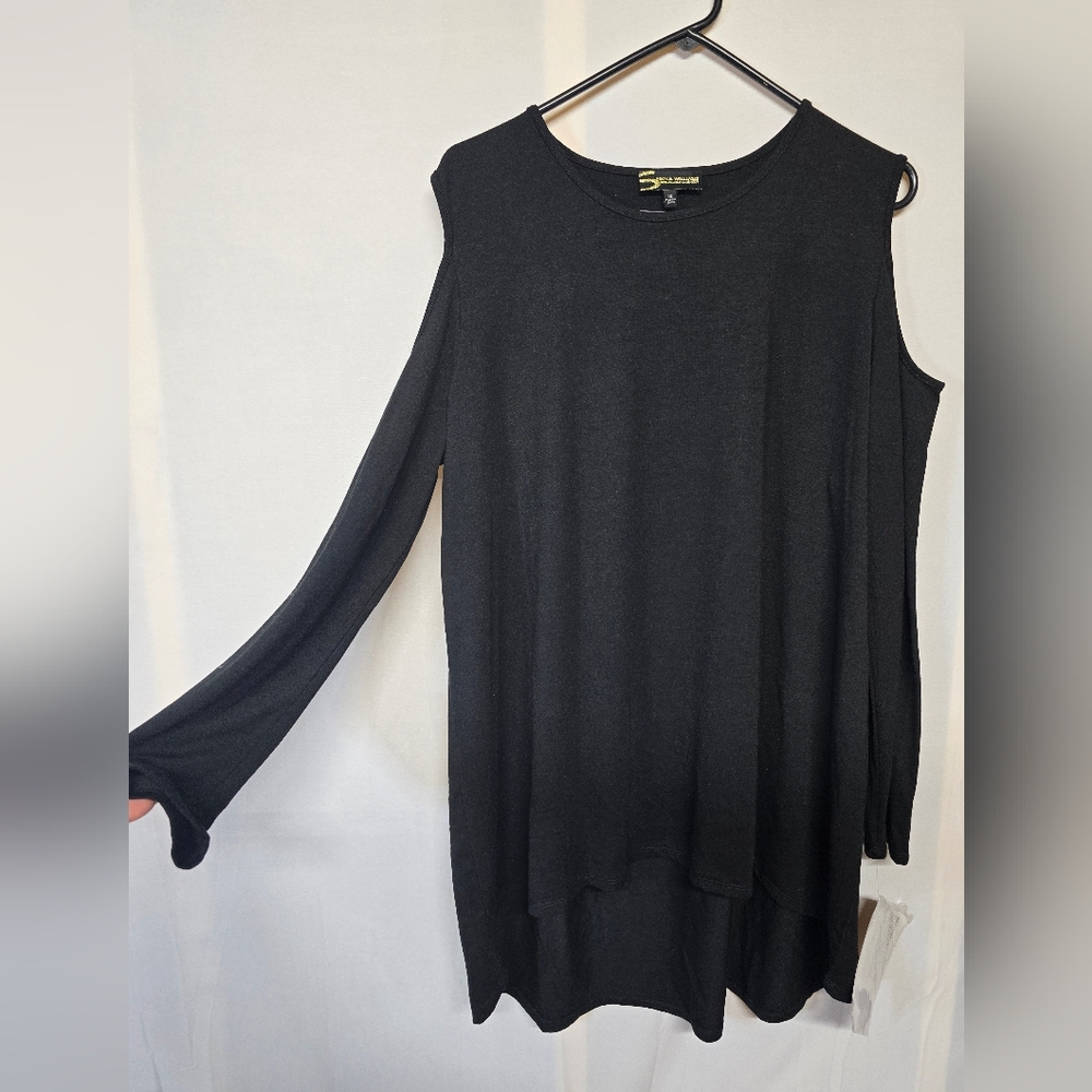 #35 Serena Williams Black Asymmetrical Tunic Blouse W Cold Shoulder